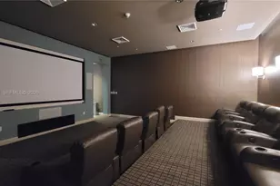 1900 N Bayshore Dr, Miami, FL 33132 - Photo 23