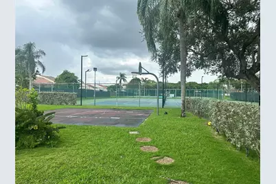 8563 SW 115th Ct #8563, Miami, FL 33173 - Photo 5
