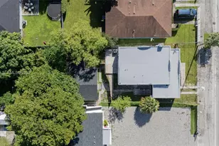 1601 NW 50th St, Miami, FL 33142 - Photo 7