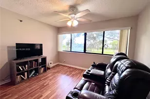 4820 W Lucerne Lakes Blvd W, Lake Worth, FL 33467 - Photo 5