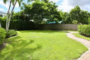 16335 SW 93rd St, Miami, FL 33196 - Photo 3