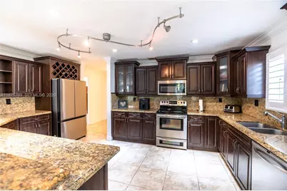 16335 SW 93rd St, Miami, FL 33196 - Photo 15