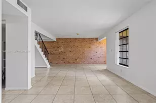 2607 NW 47th Ln, Lauderdale Lakes, FL 33313 - Photo 7