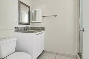185 SW 7th St, Miami, FL 33130 - Photo 23