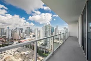 185 SW 7th St, Miami, FL 33130 - Photo 13