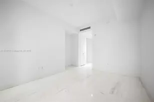 300 Biscayne Blvd Way, Miami, FL 33131 - Photo 9
