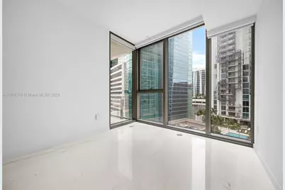 300 Biscayne Blvd Way #2809, Miami, FL 33131 - Photo 15