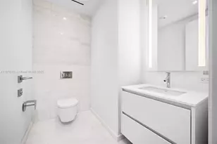 300 Biscayne Blvd Way, Miami, FL 33131 - Photo 19