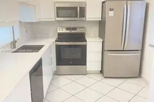 1025 SE 4th Ave, Dania Beach, FL 33004 - Photo 11