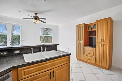 3306 SW 171st Ter, Miramar, FL 33027 - Photo 19