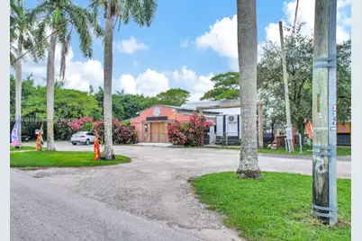 17480 SW 232nd St, Miami, FL 33170 - Photo 5