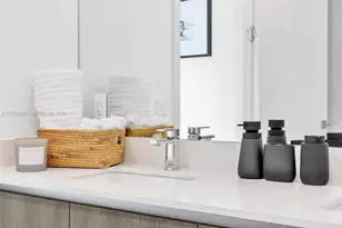 17550 Collins Ave, Sunny Isles Beach, FL 33160 - Photo 31