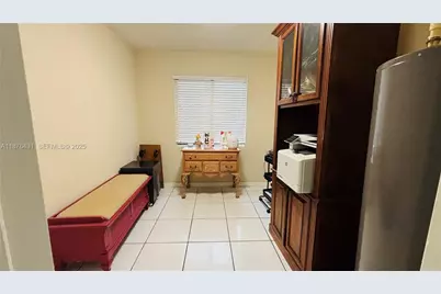 16605 SW 90th St, Miami, FL 33196 - Photo 11