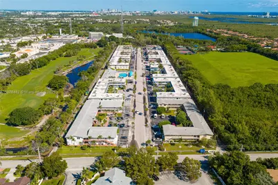 1451 N 12th Ct #8B, Hollywood, FL 33019 - Photo 27