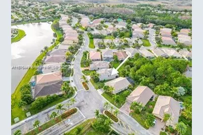 8525 Pine Cay, West Palm Beach, FL 33411 - Photo 7