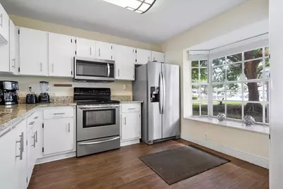12175 NW 36th Pl, Sunrise, FL 33323 - Photo 11