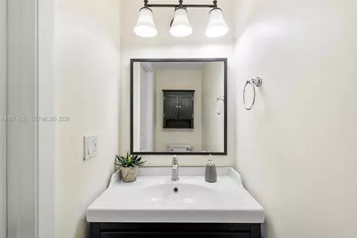 12175 NW 36th Pl, Sunrise, FL 33323 - Photo 13