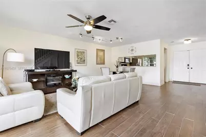 12175 NW 36th Pl, Sunrise, FL 33323 - Photo 5
