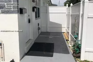 904 SW 7th Terrace, Hallandale Beach, FL 33009 - Photo 1