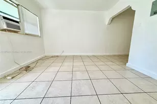 715 SW 10th St, Dania Beach, FL 33004 - Photo 3