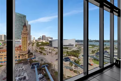 398 NE 5th St #1407, Miami, FL 33132 - Photo 21
