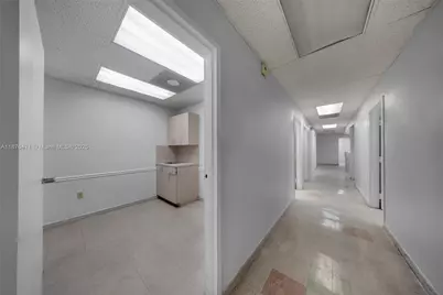 2901 NW 17th Ave, Miami, FL 33142 - Photo 17