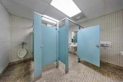 2901 NW 17th Ave, Miami, FL 33142 - Photo 21