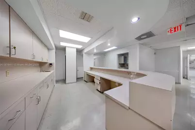 2901 NW 17th Ave, Miami, FL 33142 - Photo 9