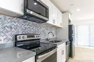 2201 NE 14th Ave, Wilton Manors, FL 33305 - Photo 21