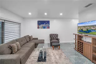 11221 NE 9th Ct, Biscayne Park, FL 33161 - Photo 9