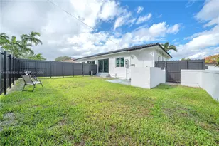 11221 NE 9th Ct, Biscayne Park, FL 33161 - Photo 23