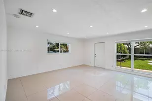 2201 NE 14th Ave, Wilton Manors, FL 33305 - Photo 27