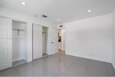 2201 NE 14th Ave #9, Wilton Manors, FL 33305 - Photo 29