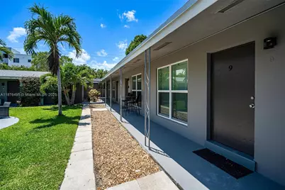 2201 NE 14th Ave #9, Wilton Manors, FL 33305 - Photo 17