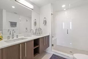 7875 NW 107th Ave, Doral, FL 33178 - Photo 23