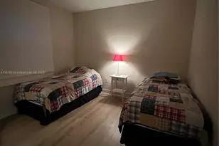 231 SW 116th Ave, Pembroke Pines, FL 33025 - Photo 17