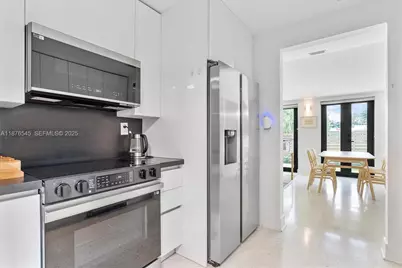 1076 NW 55th St, Miami, FL 33127 - Photo 27