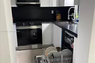 1076 NW 55th St, Miami, FL 33127 - Photo 93