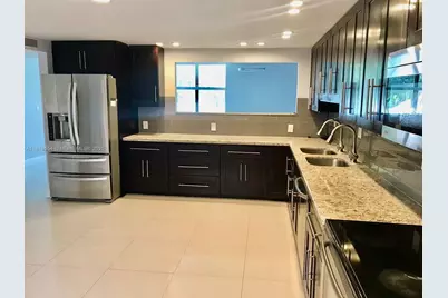 20381 NE 30th Ave #206-7, Aventura, FL 33180 - Photo 3