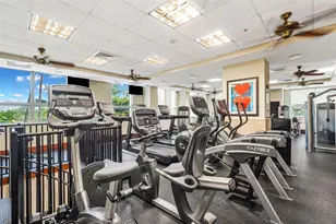 19501 W Country Club Dr, Aventura, FL 33180 - Photo 43