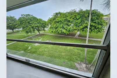 411 Executive Center Dr #209, West Palm Beach, FL 33401 - Photo 7