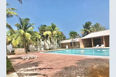 411 Executive Center Dr #209, West Palm Beach, FL 33401 - Photo 35