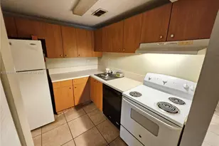 411 Executive Center Dr, West Palm Beach, FL 33401 - Photo 3