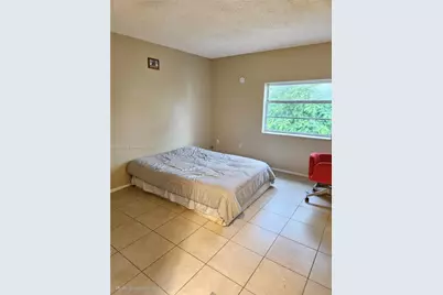 411 Executive Center Dr #209, West Palm Beach, FL 33401 - Photo 23