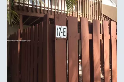 17 Crossings Cir #E, Boynton Beach, FL 33435 - Photo 3