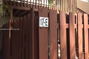 17 Crossings Cir, Boynton Beach, FL 33435 - Photo 3