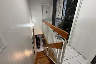 1279 W 51st Pl, Hialeah, FL 33012 - Photo 9