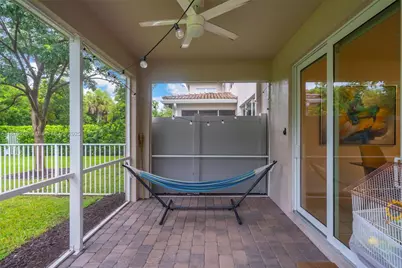 4754 Eucalyptus Dr, Hollywood, FL 33021 - Photo 23