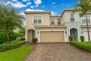 4754 Eucalyptus Dr, Hollywood, FL 33021 - Photo 1