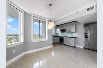 5900 Collins Ave #1201, Miami Beach, FL 33140 - Photo 19